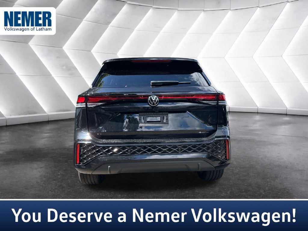 New 2026 Volkswagen Tiguan SE R-Line AWD/4WD image 3