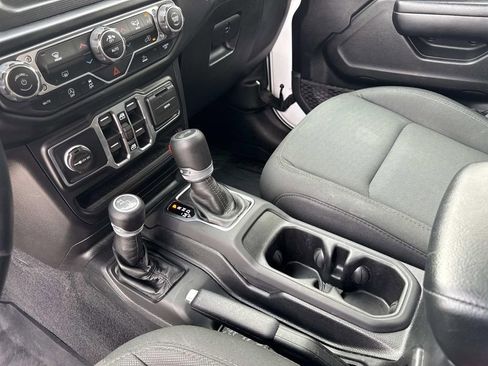 Used 2021 Jeep Wrangler Unlimited Sport image 24