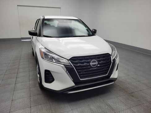 Used 2024 Nissan Kicks S FWD image 14
