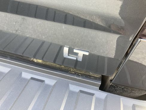 Used 2018 Chevrolet Silverado 1500 LT w/ All Star Edition image 10