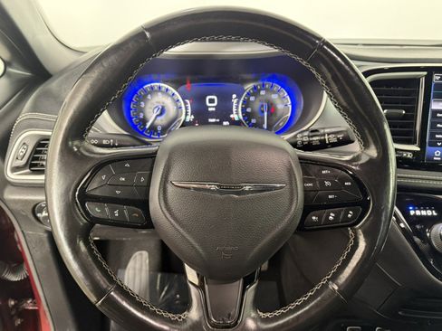 Used 2021 Chrysler Pacifica Touring-L w/ S Appearance Package FWD image 22