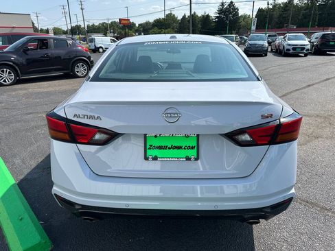 Used 2024 Nissan Altima 2.5 SR FWD image 6