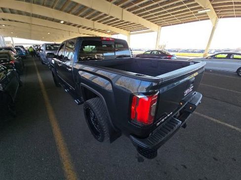 Used 2017 GMC Sierra 1500 Denali image 3