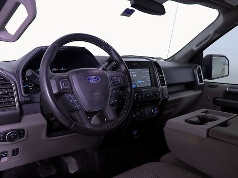 Used 2017 Ford F150 XLT w/ Equipment Group 302A Luxury RWD image 24