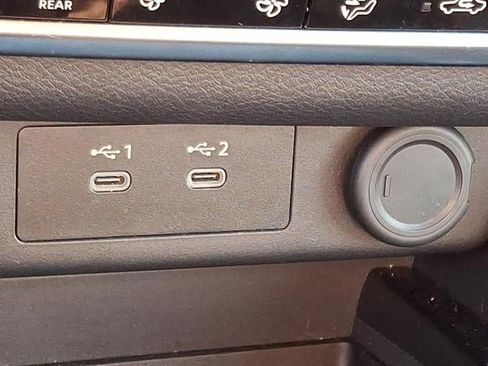 Used 2024 Nissan Rogue SV image 25