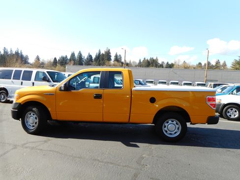 Used 2014 Ford F150 XL image 2