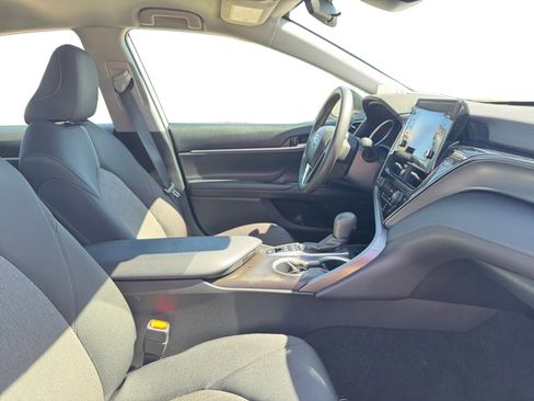 Used 2023 Toyota Camry LE image 25