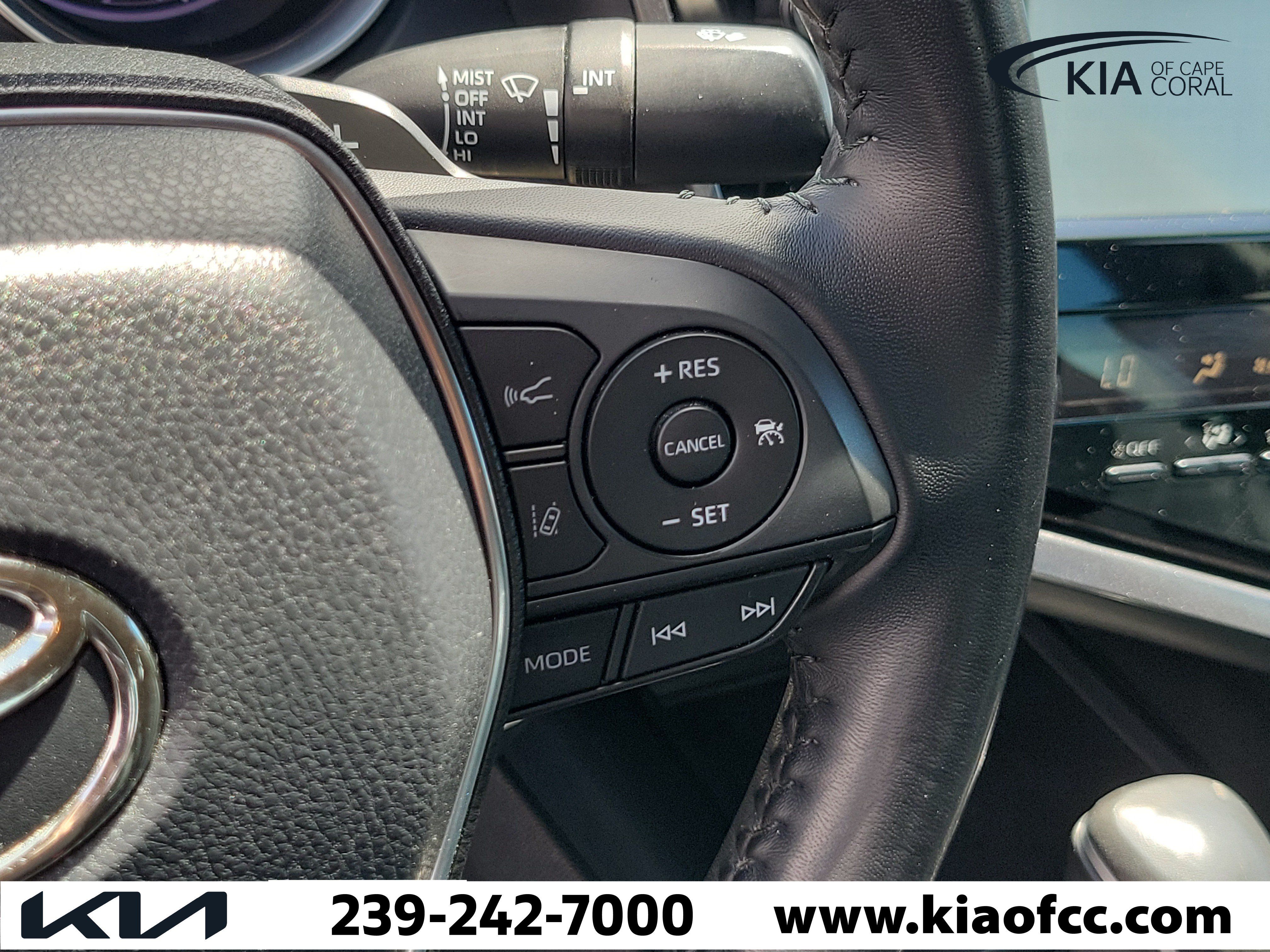 Used 2019 Toyota Camry SE FWD image 28