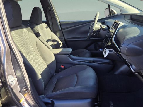 Used 2018 Toyota Prius Four image 19