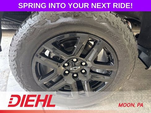 Used 2025 Chevrolet Silverado 1500 LT Trail Boss w/ Protection Package image 9