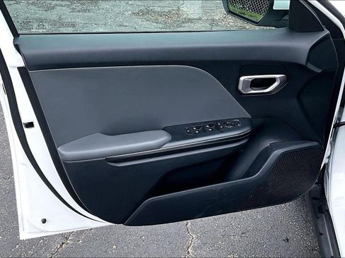 Used 2025 Kia K4 FWD image 24