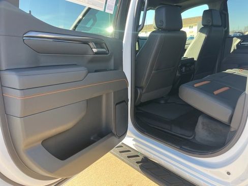 New 2026 GMC Sierra 1500 AT4 w/ AT4 Premium Package image 36