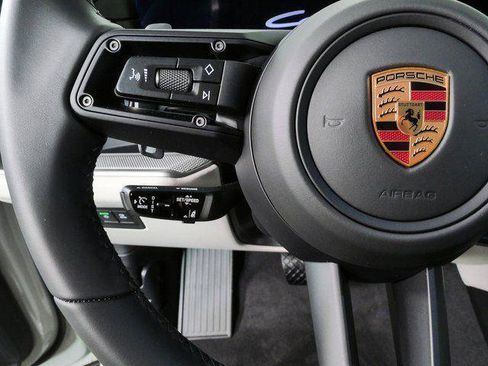 New 2026 Porsche Cayenne Coupe AWD/4WD image 10