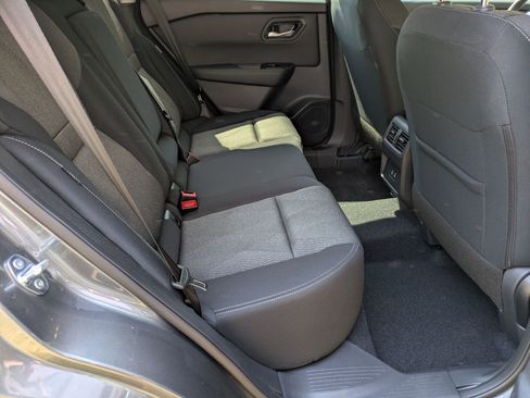 Used 2026 Nissan Rogue SV image 34