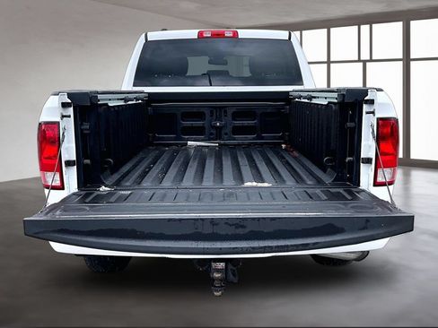 Used 2015 RAM 1500 Express AWD/4WD image 19