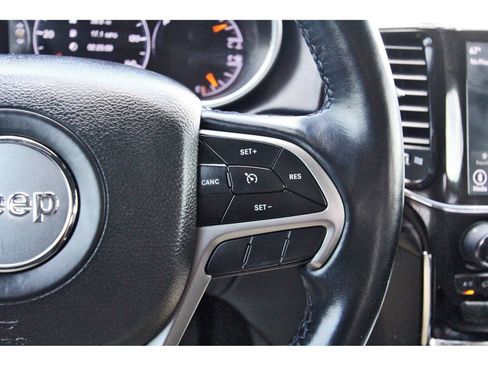 Used 2021 Jeep Grand Cherokee Laredo X image 23