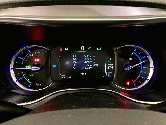 Used 2019 Chrysler Pacifica Limited w/ Advanced Safetytec Group FWD image 19