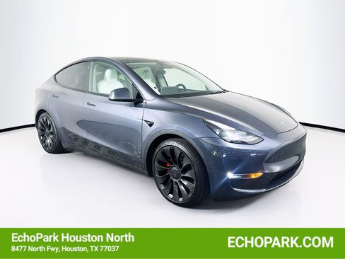 Used 2023 Tesla Model Y Performance image 1