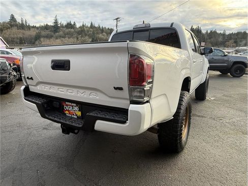 Used 2019 Toyota Tacoma SR w/ SR Convenience Package image 6