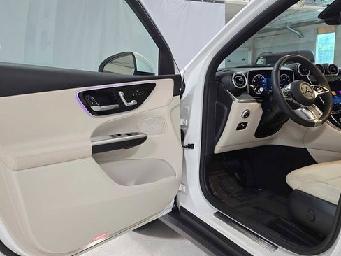 Certified 2025 Mercedes-Benz GLC 300 GLC 300 image 21