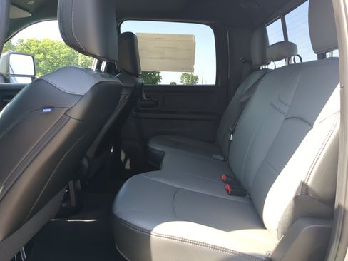 New 2026 RAM 3500 Tradesman AWD/4WD image 12