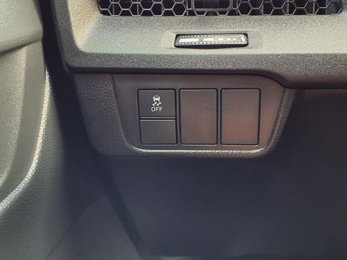 Used 2025 Honda CR-V LX image 9