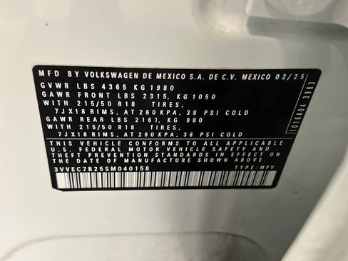 Used 2025 Volkswagen Taos SE image 29