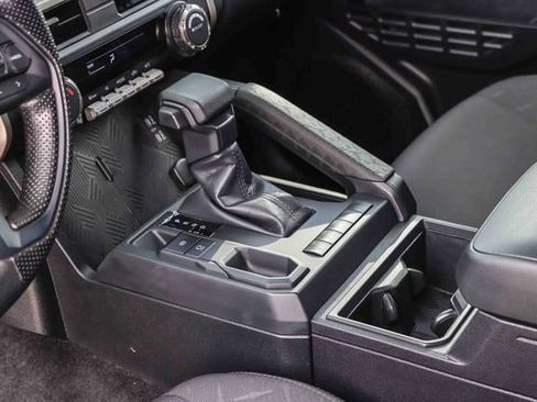 Used 2024 Toyota Tacoma SR image 21