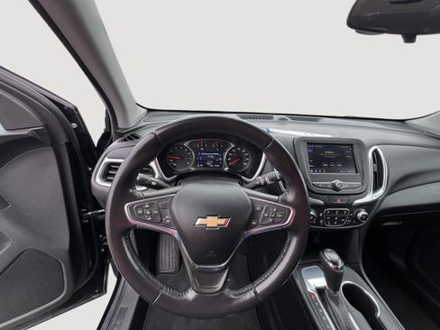 Used 2020 Chevrolet Equinox LT image 36