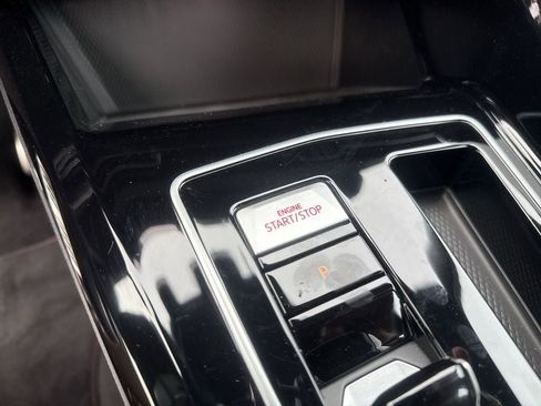 New 2026 Volkswagen GTI SE FWD image 32