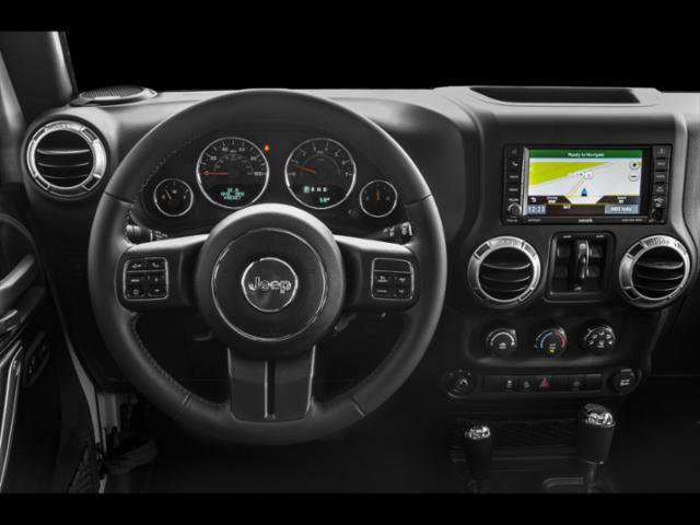 Used 2015 Jeep Wrangler Unlimited Rubicon w/ Connectivity Group AWD/4WD image 4