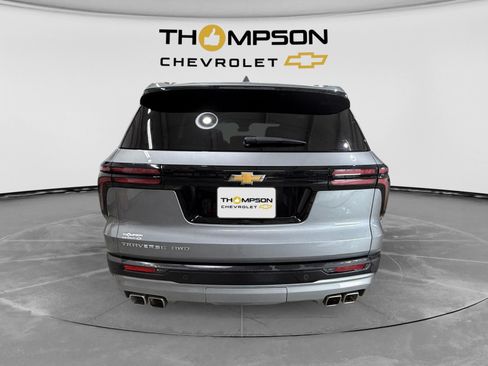 Used 2026 Chevrolet Traverse LT AWD/4WD image 4