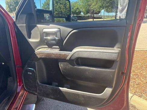 Used 2019 GMC Sierra 3500 Denali w/ Duramax Plus Package AWD/4WD image 26