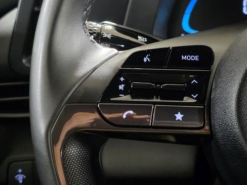 Certified 2025 Hyundai Elantra Sport FWD image 32