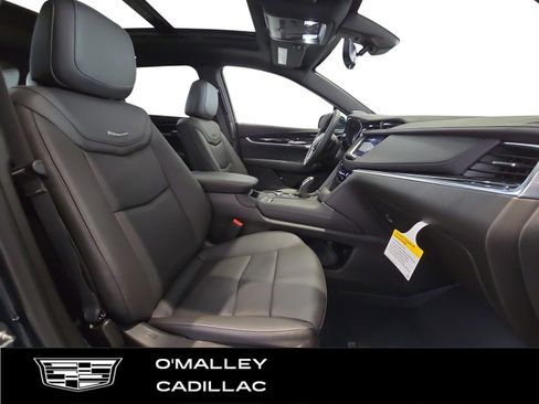 New 2026 Cadillac XT5 Premium Luxury w/ Driver Assist Package image 14