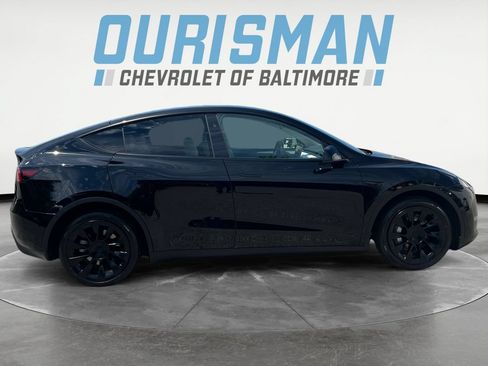 Used 2024 Tesla Model Y Long Range AWD/4WD image 7