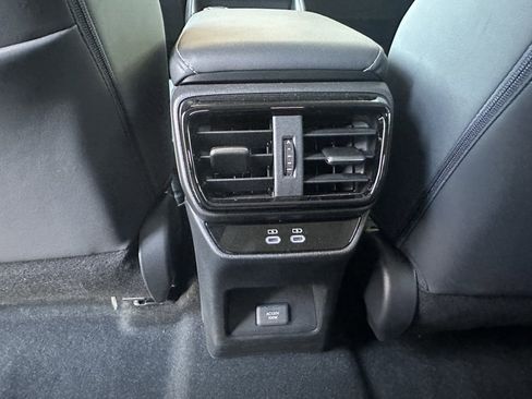 Used 2024 Lexus RZ 450e Premium image 36