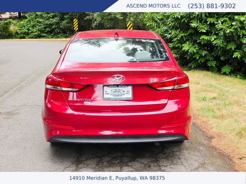 Used 2017 Hyundai Elantra SE FWD image 4