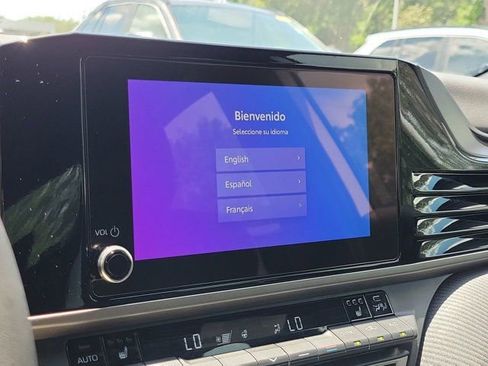 Used 2025 Toyota Camry SE AWD/4WD image 24