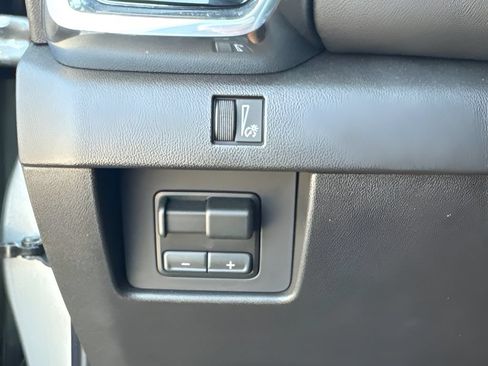 New 2026 GMC Canyon Elevation w/ Convenience Package RWD image 18