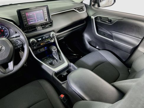 Used 2019 Toyota RAV4 LE w/ All Weather Liner Package AWD/4WD image 21
