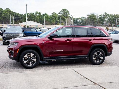 Used 2024 Jeep Grand Cherokee Limited 4xe w/ Luxury Tech Group II AWD/4WD image 3