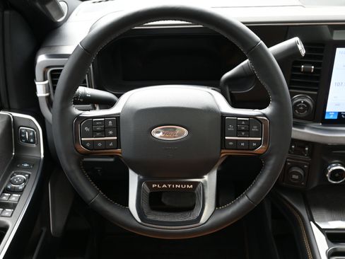 Used 2024 Ford F450 Platinum w/ FX4 Off-Road Package image 15