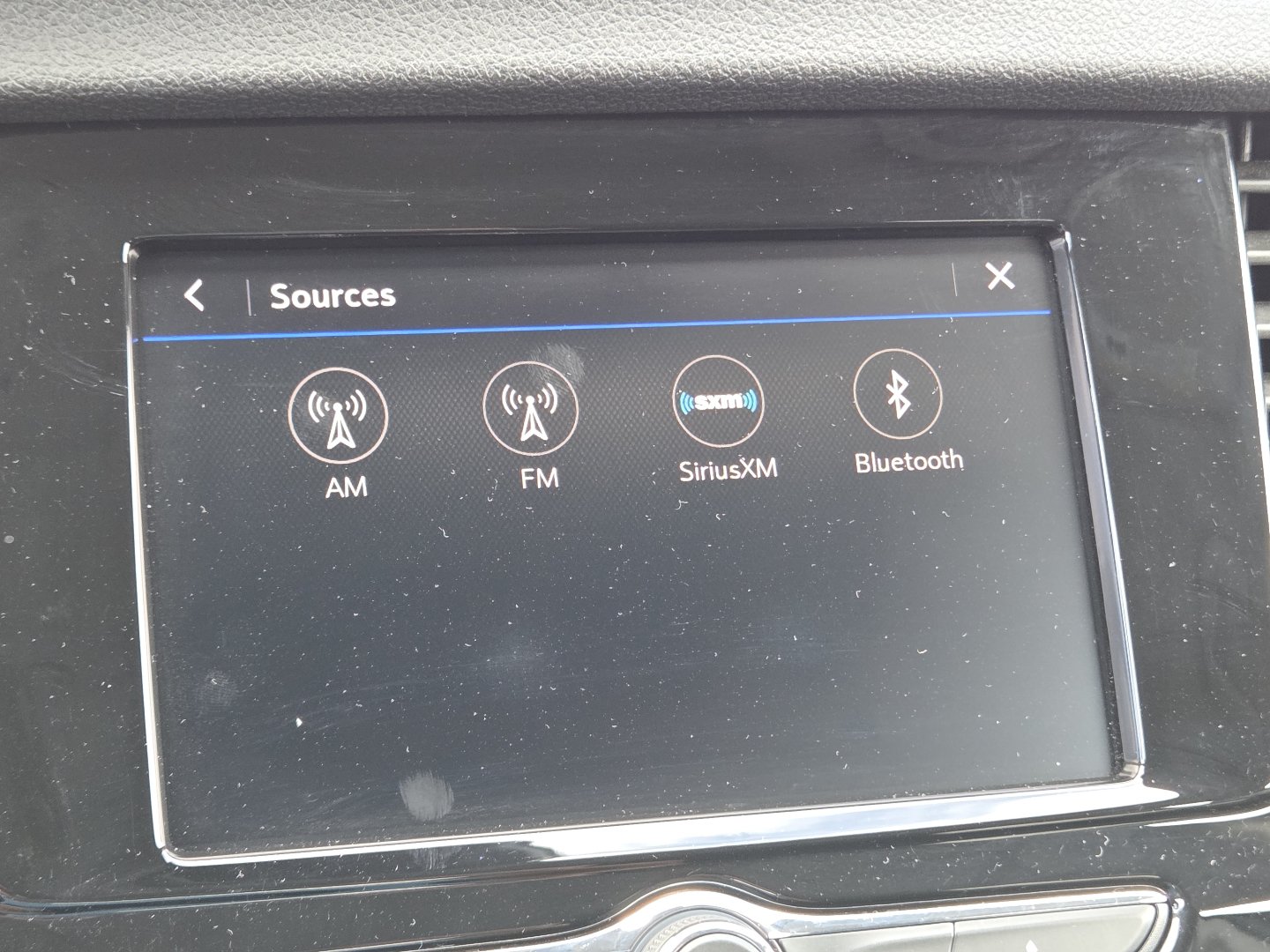 Used 2022 Buick Encore Preferred w/ Safety Package FWD image 28