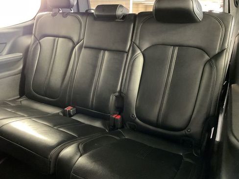 Used 2024 Jeep Wagoneer Series III w/ Flexible Seating Group AWD/4WD image 19