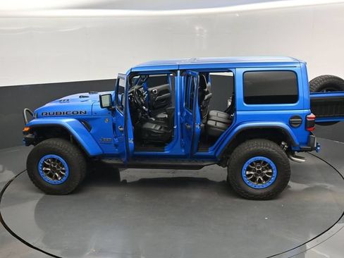 Used 2022 Jeep Wrangler Unlimited Rubicon w/ Trailer Tow Package AWD/4WD image 17