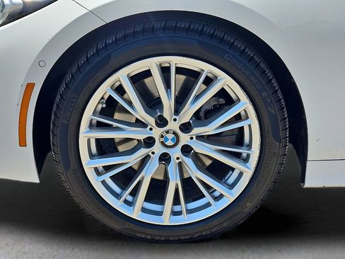 Used 2023 BMW 330i Sedan w/ Premium Package RWD image 10
