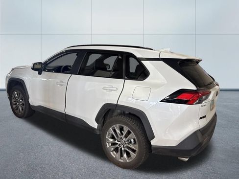 Used 2025 Toyota RAV4 XLE Premium w/ Weather Package AWD/4WD image 6