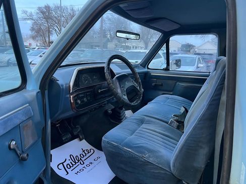 Used 1987 Ford F250 4x4 Regular Cab image 9