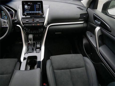 Used 2018 Mitsubishi Outlander ES image 39